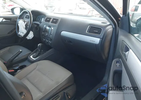 2013 Volkswagen Jetta Hybrid Sel from USA, damaged, VIN 3VW637AJ1DM258903